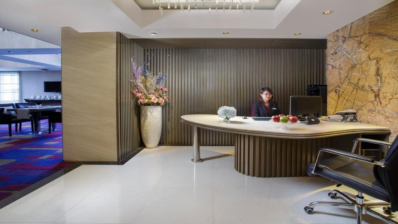 Holiday Inn City Centre Harbin Exteriör bild
